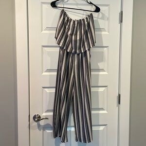 Strapless romper with pockets